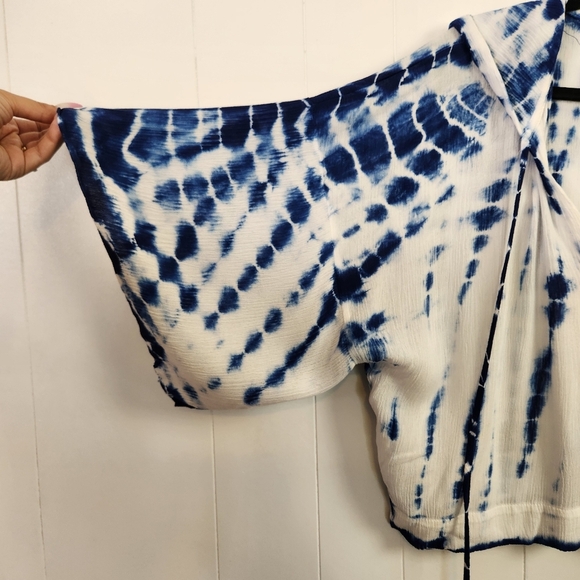 Vici Baja Blue Tie Dye Oversized Crop Top Cropped Hoodie Boho Beach Size Small - Picture 3 of 12